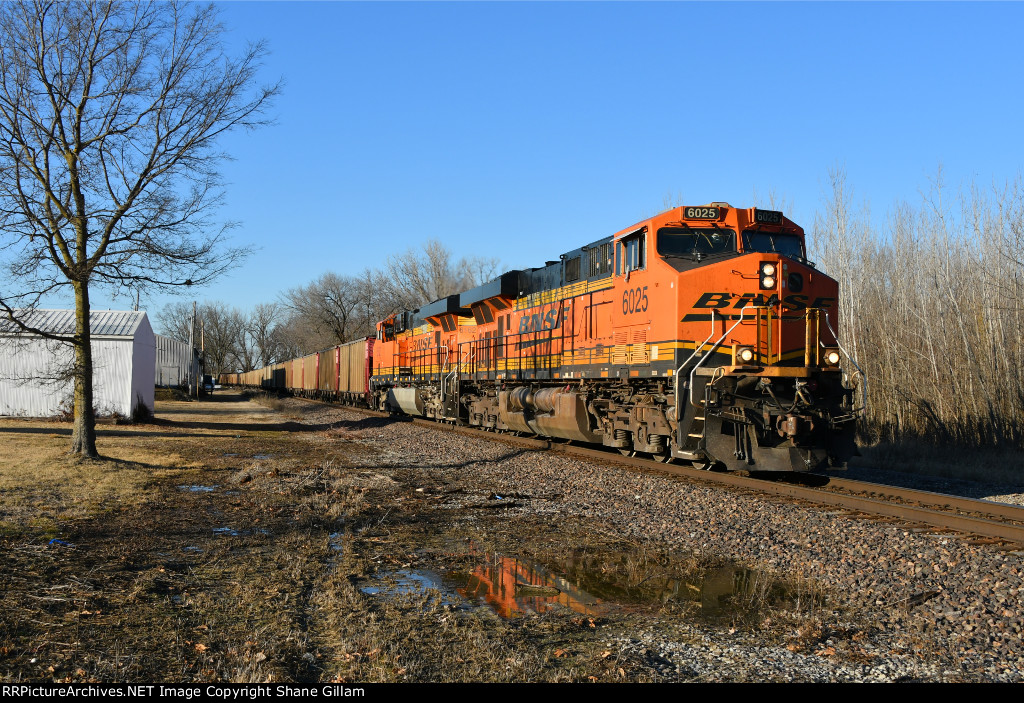 BNSF 6025